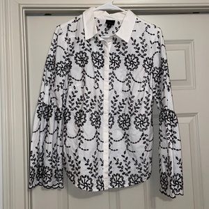Worthington Bell Sleeve Embroidered Top